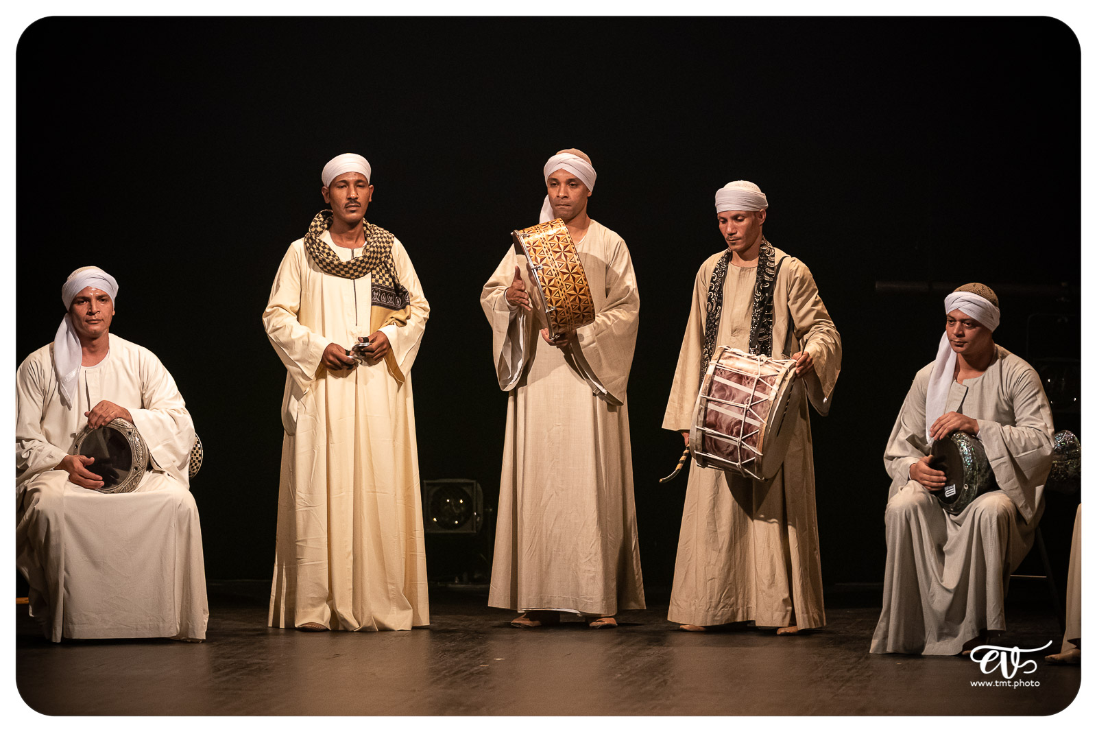 DANS LE CERCLE DES HOMMES DU NIL - CENTRE MEDHAT FAWZY DE MALLAW